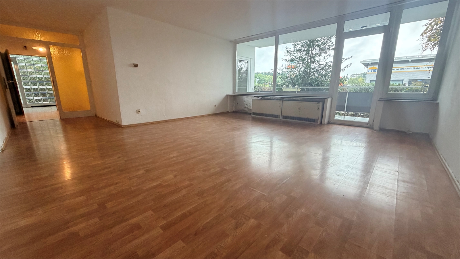 Küche mit 2. Balkon