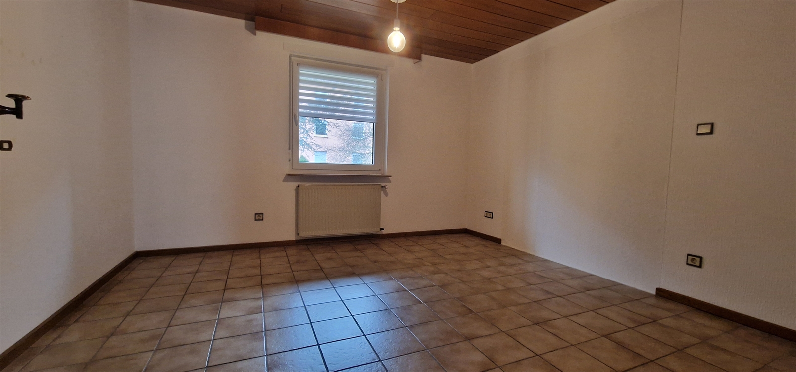 Kinderzimmer ev. Esszimmer