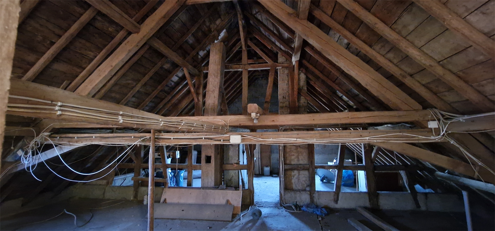 Ausbaureserve Speicher links