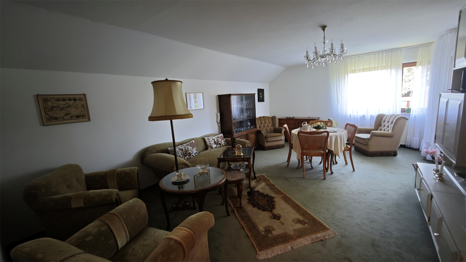 Wohnzimmer OG Teilansicht 1